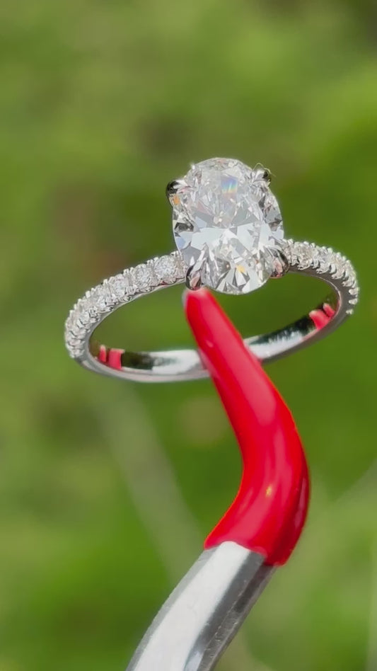 3 Carat Oval Diamond Ring in 14K Yellow Gold | IGI Certified | D–F Color VS2–VVS1